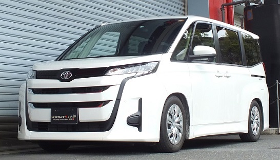 新型ノア Mzra90w 車高調 ｂｅｓｔ ｉ マッチング完了です Rsrjapanのブログ